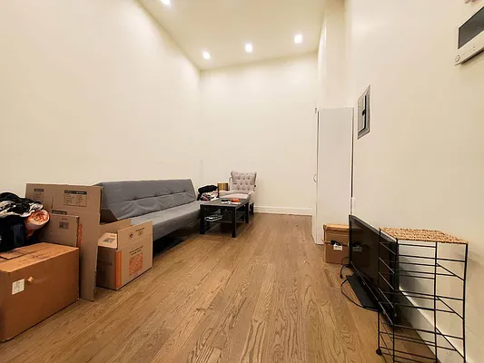 Rented by Doorway NYC, LLC | media 10