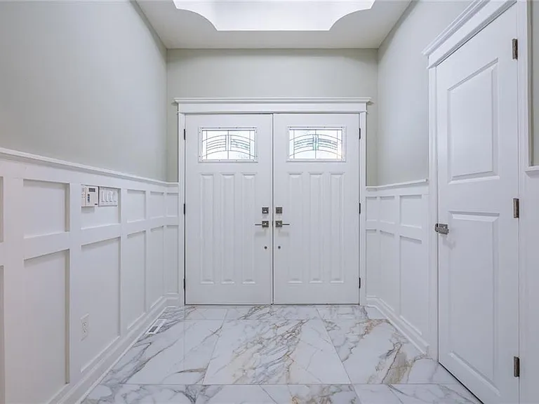 3924 Ashford Dunwoody Rd — Photo 4