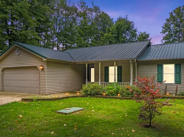 455 W 300th Rd S, Huntington, IN 46750
