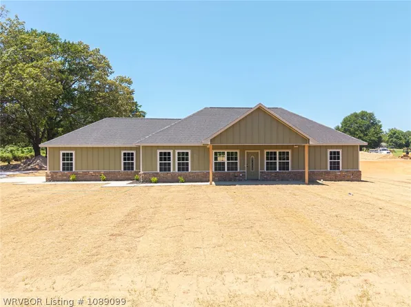 18490 Chloe Layne Rd, Spiro, OK 74959