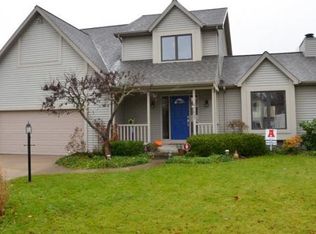 51627 Meadow Pond Dr, Granger, IN
