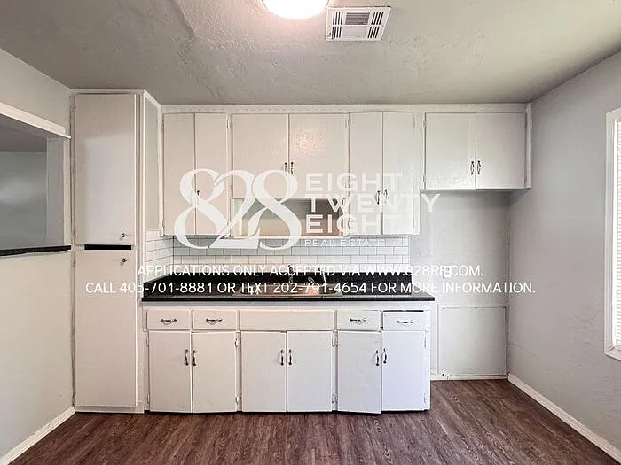 4024 Thomas Ave — Photo 10