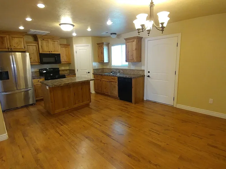 592 Sunflower Rd #TOWNHOME — Photo 16