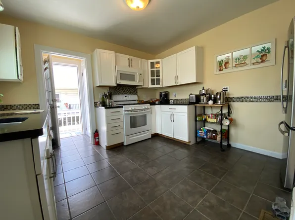 2-4 Vassar St #1, Medford, MA 02155