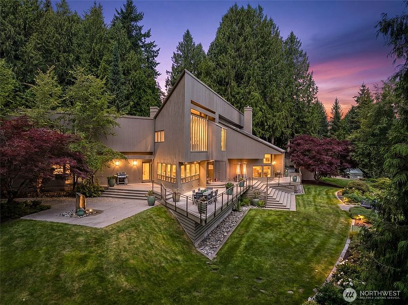 4th image of 14940 Benson Heights Place