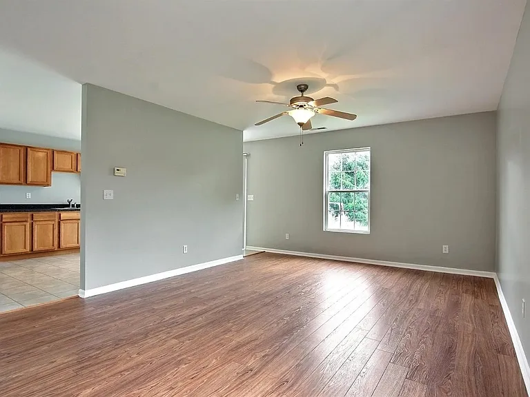 1200 Emma Ct — Photo 7