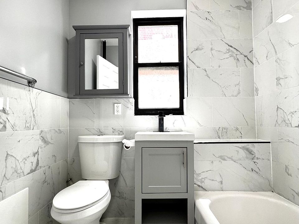 1st image of 1870 Seward Ave #2