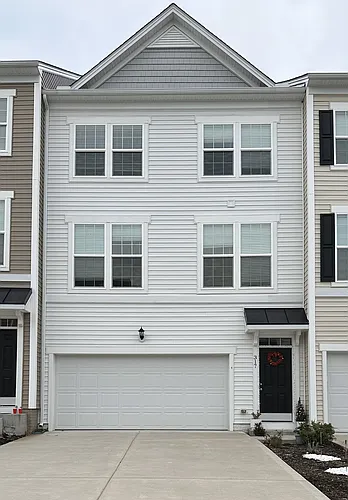 317 Bay St Photo 1
