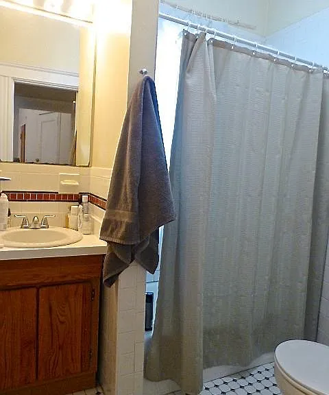 174 Winthrop Rd #5 — Photo 4