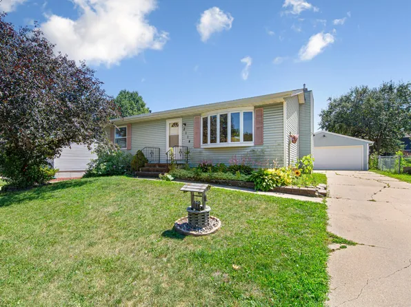 2114 51st St NW, Rochester, MN 55901