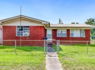 911 N Martin Luther King Jr Dr, Saint Martinville, LA 70582