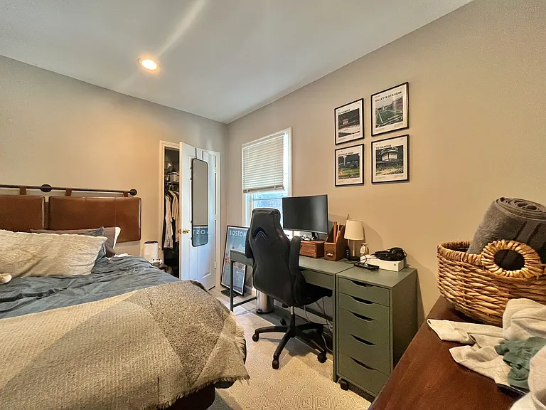49 Quint Ave #2 — Photo 11
