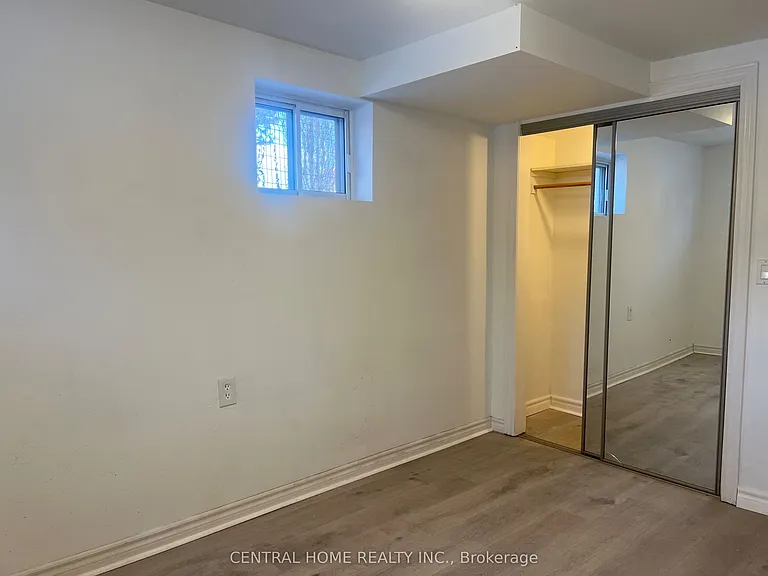 20 Goulding Ave #BASEMENT — Photo 6
