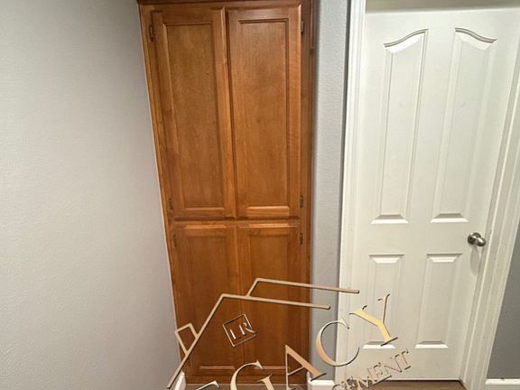3rd image of 632 E Sierra Ave