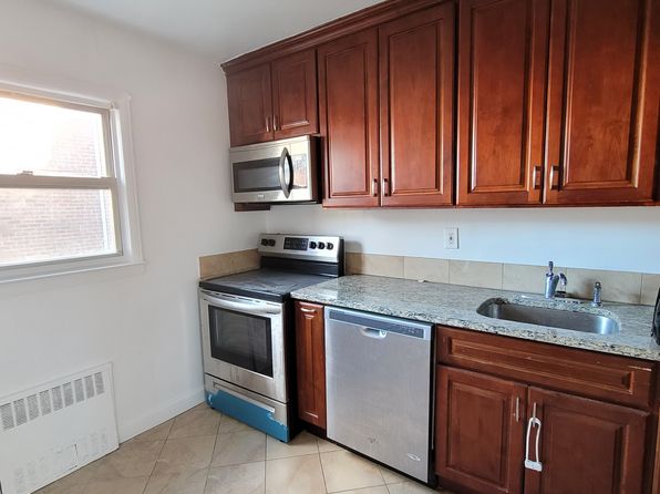 223 S Broadway