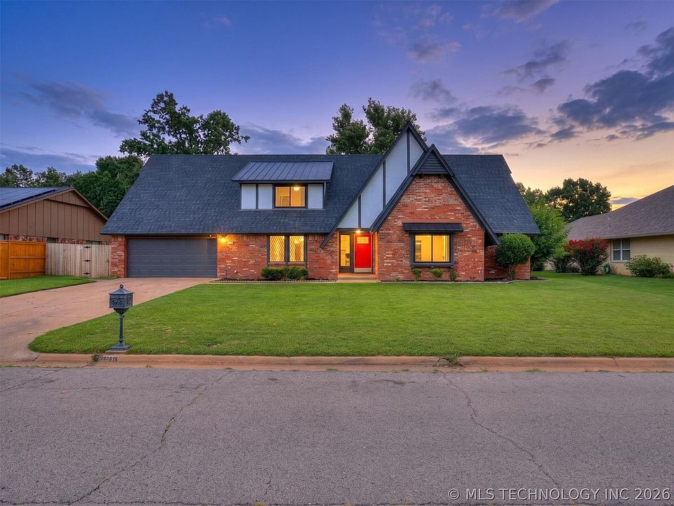 1st image of 826 Lynwood Ln