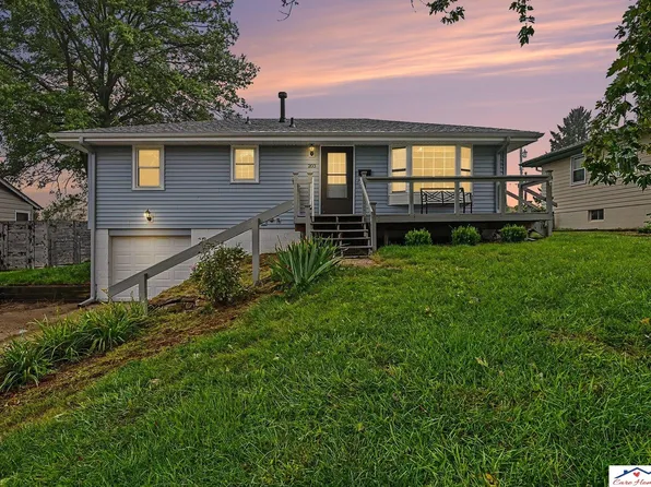 203 E 7th St, Papillion, NE 68046
