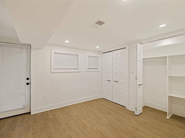 205 Webster St NW #B — Photo 12