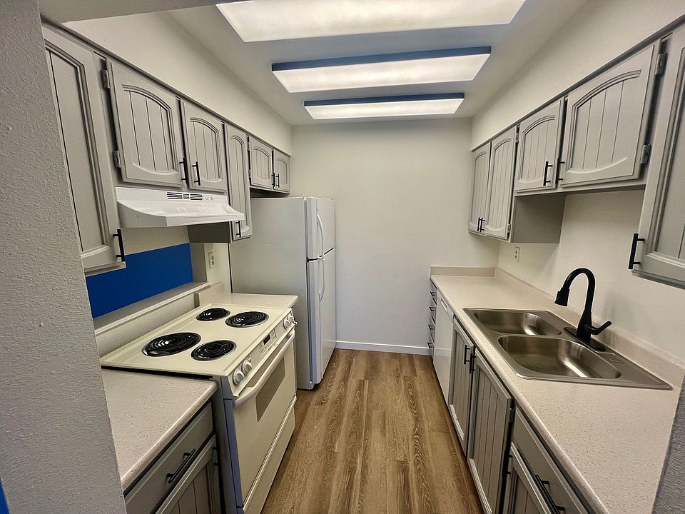1st image of 14436 E 1st Dr APT B9