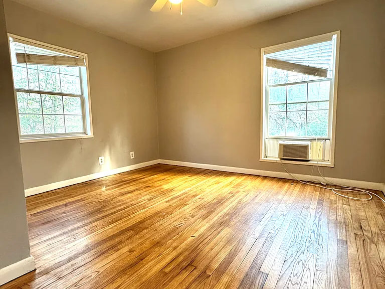 893 Greenwood Ave NE #8 — Photo 6