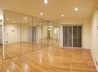 112 Crabapple Ln #318, Franklin Park, NJ 08823
