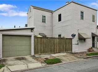 4711 Laurel St, New Orleans, LA 70115