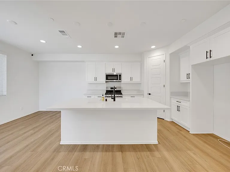 11774 Glenridge Rd — Photo 5