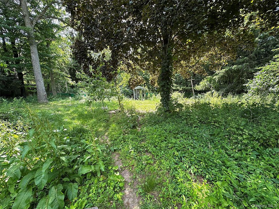 2nd image of 20 Croft Lane
