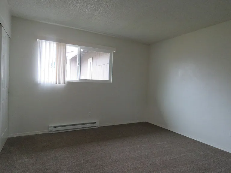 17300 SW Merlo Rd — Photo 9