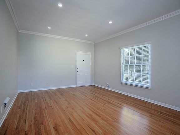 2nd image of 664 Mira Monte Pl #672