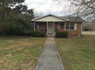1671 Eastlake Dr, Cookeville, TN 38506