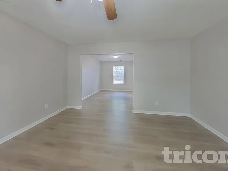2108 Wilkinson Dr — Photo 16