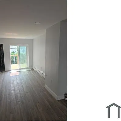 2327 S Bonsall St — Photo 2