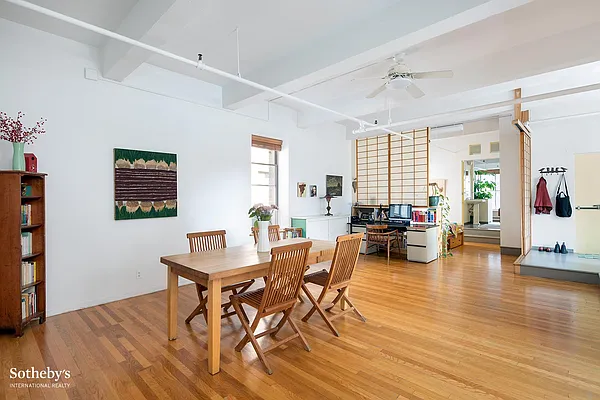 Sold by Sotheby's International Realty | media 3