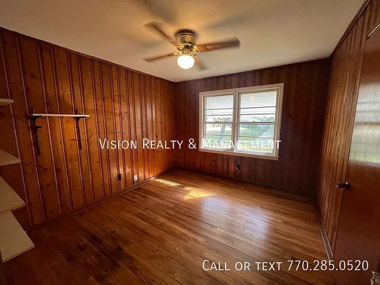 1148 Center St SW — Photo 18