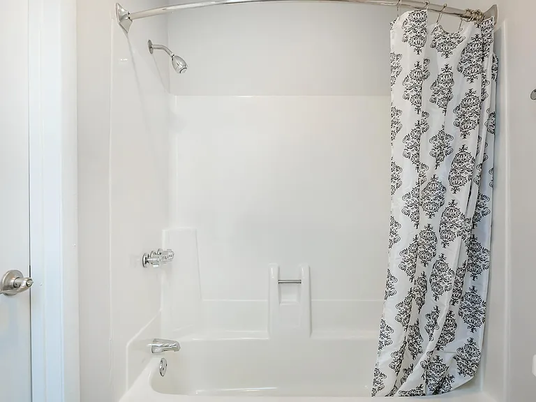 Chase Cove Apartments — Photo 77