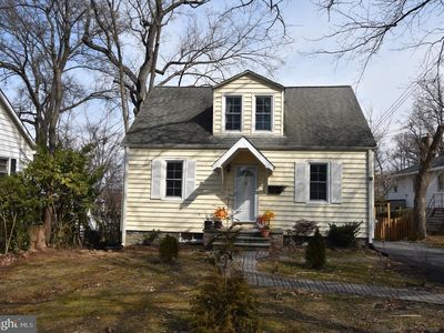 6102 Ruatan St, College Park, MD, 20740
