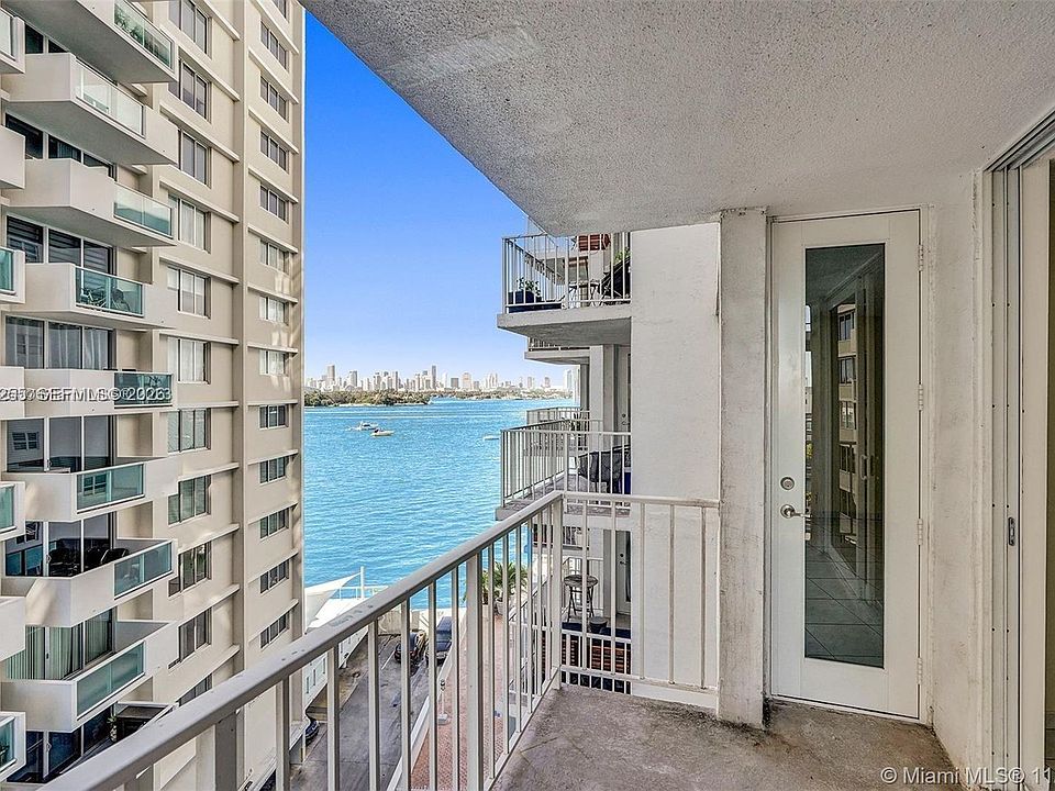 1st image of 1228 West Ave APT 613