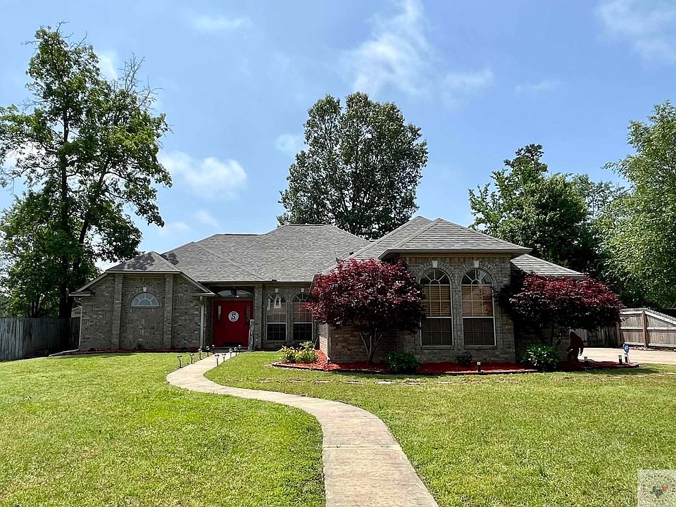1st image of 1800 Castle Oaks