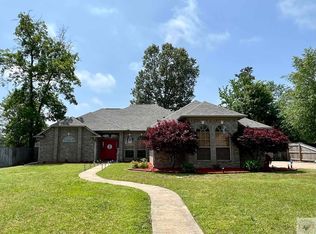 1800 Castle Oaks, Texarkana, AR 71854