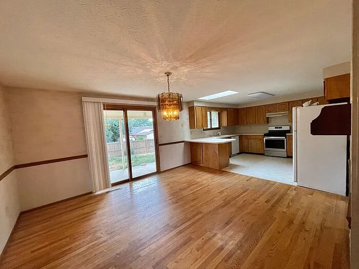 4808 N Franklin Ave — Photo 3