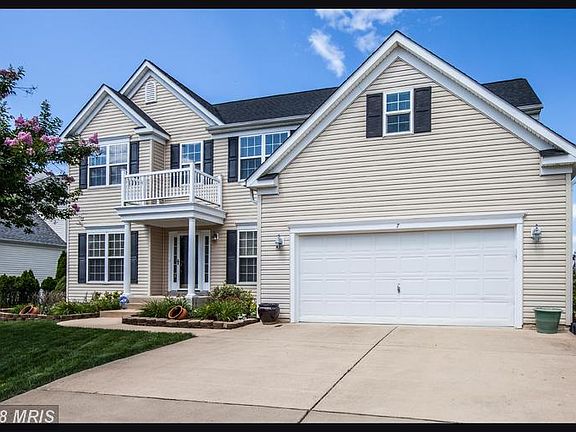 Immaculate 5 bedroom Colonial with over 4,700 SF!