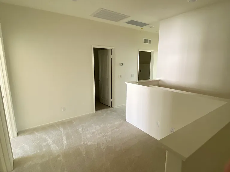 30395 Town Square Dr — Photo 12