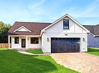 4009 Faith Ln, Saint Charles, IL 60174