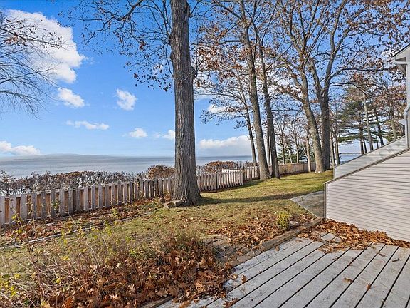 4th image of 133 Northshore Drive