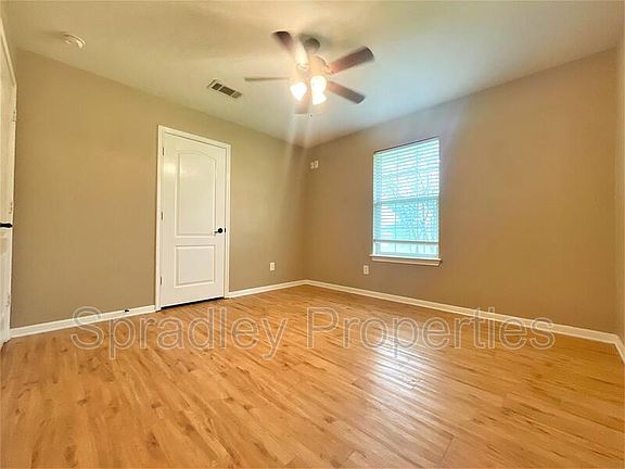 4th image of 1212 Woodall St