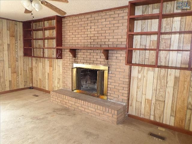 2nd image of 1705 Crestview Ave