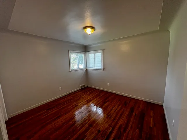 2 bed, 960 sqft, $1,350 — Photo 3