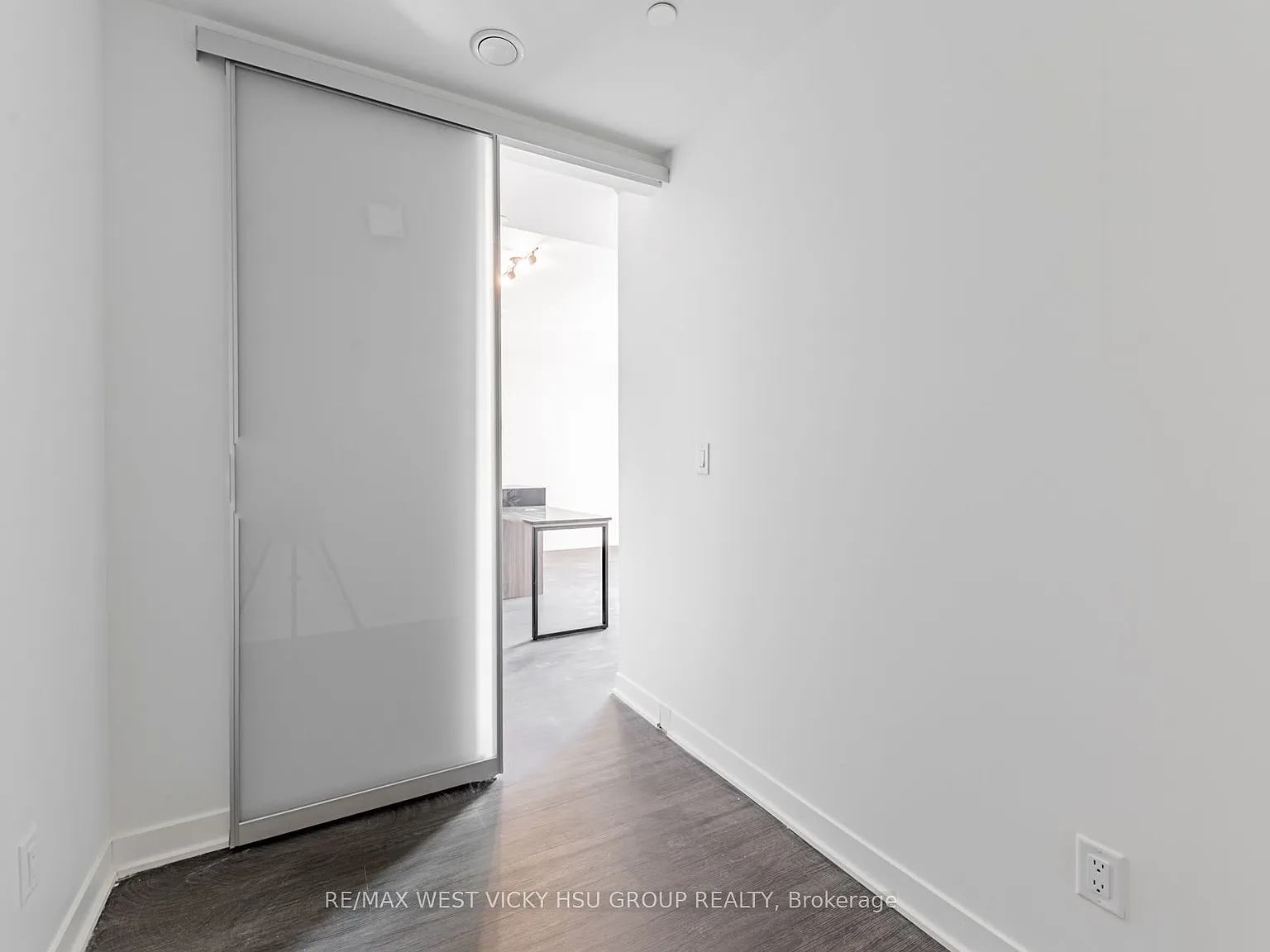 2 bed, $2,600 — Photo 4