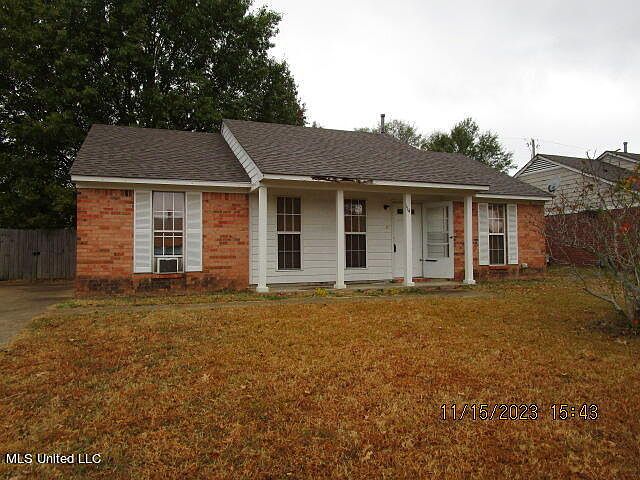 1st image of 114 Dogwood Dr
